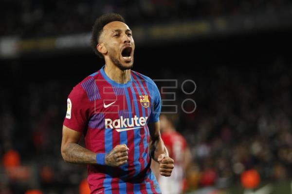 El jugador del Barça Aubameyang sufre un robo violento en su casa