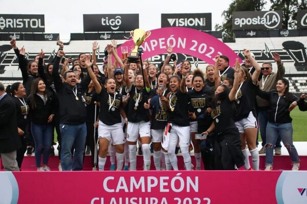 Olimpia, bicampeón invicto del fútbol femenino - .::Agencia IP::.