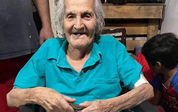 Rodeado de su familia, Don Ramón Samudio celebró sus 79 años de vida