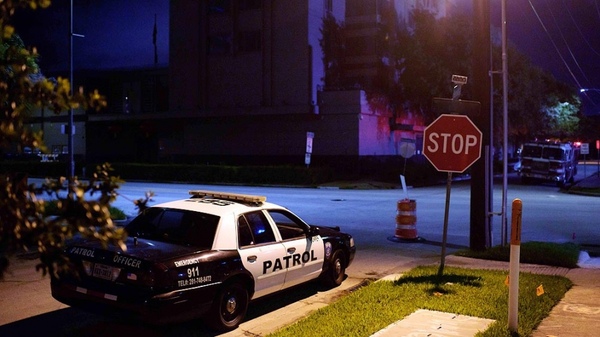 Prendió fuego un edificio, mató a tres ocupantes y luego la policía lo abatió - .::Agencia IP::.