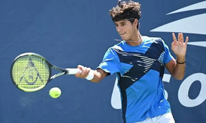 Debut triunfal de Daniel Vallejo en el circuito profesional - OviedoPress
