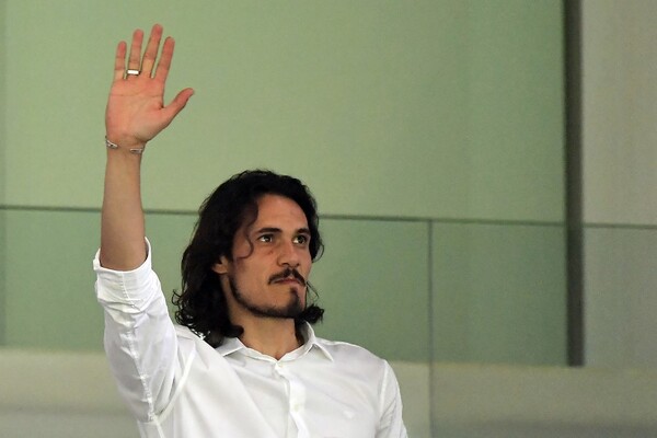 Diario HOY | Edinson Cavani es nuevo jugador del Valencia de España