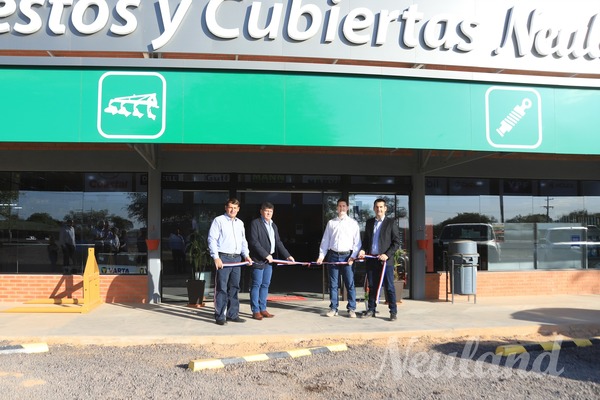 Cooperativa Neuland inauguró oficialmente dos comercios
