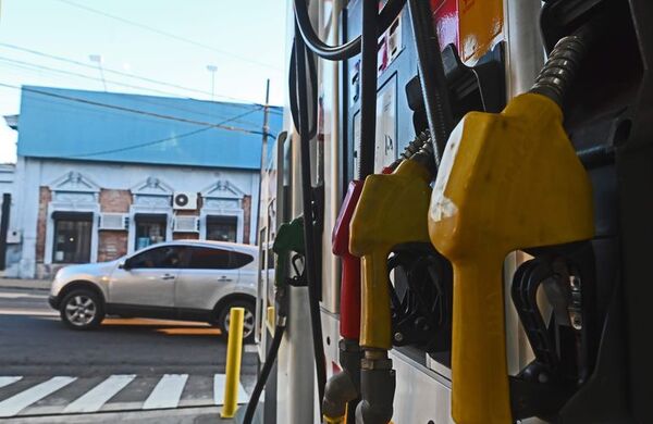 Sanción a gremio de combustibles: están prohibidos los acuerdos para subir o bajar precios - Nacionales - ABC Color
