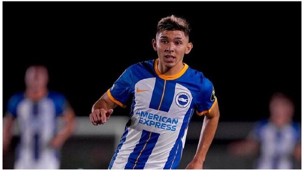 Julio Enciso podría debutar este martes en la Premier League