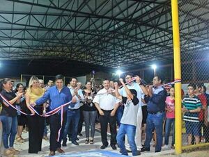 Parroquia Santísimo Redentor inauguró un hermoso Polideportivo - Nacionales - ABC Color