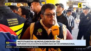 Mototaxistas se movilizaron en Ciudad del Este - ABC Noticias - ABC Color