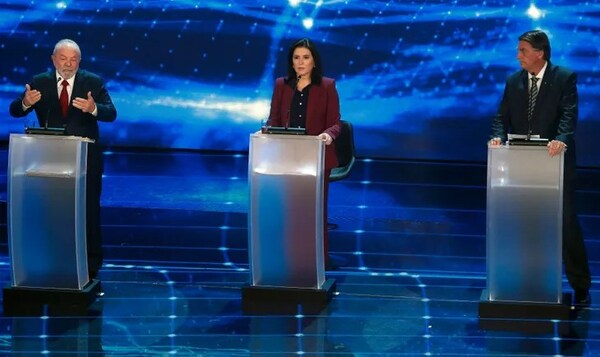 La corrupción calienta el primer debate de la campaña en Brasil