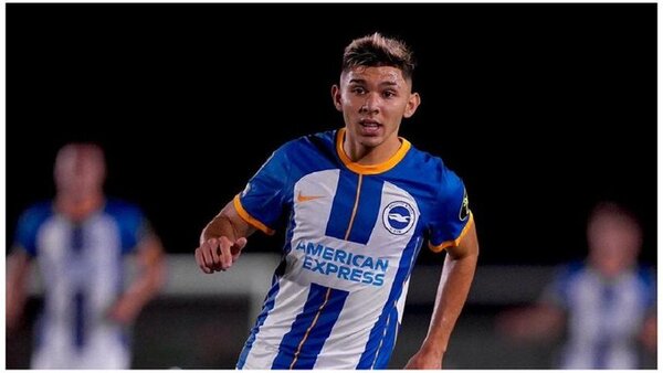 Julio Enciso podría debutar este martes en la Premier League