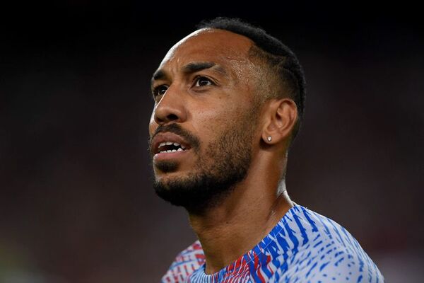 Aubameyang fue agredido durante violento robo en Barcelona - Fútbol - ABC Color