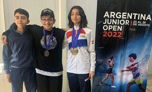 Paraguayos se cuelgan medallas en torneo de squash - Polideportivo - ABC Color