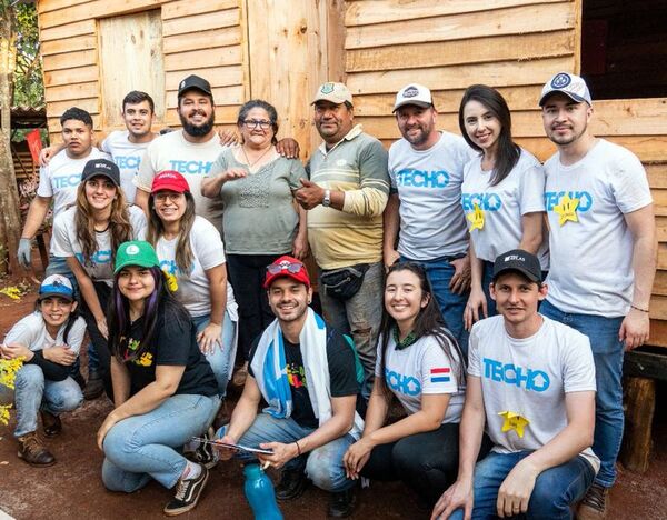 Banco Atlas y aliados construyen 8 viviendas - Empresariales - ABC Color