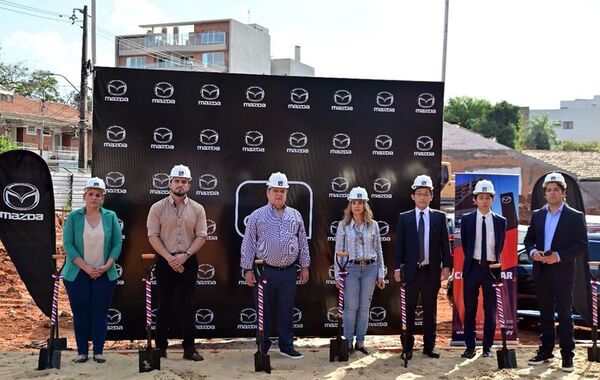 Palada inicial para edificio de Mazda - Empresariales - ABC Color