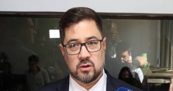 La Nación / Abogado de Cartes afirma que Wiens instala mentira