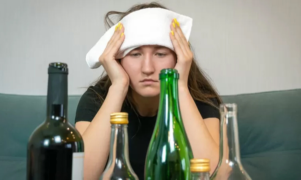 Cómo saber si tu resaca es por haber bebido en exceso o por intolerancia al alcohol - OviedoPress