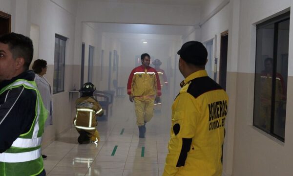 Realizan práctica de evacuación para los casos de siniestros