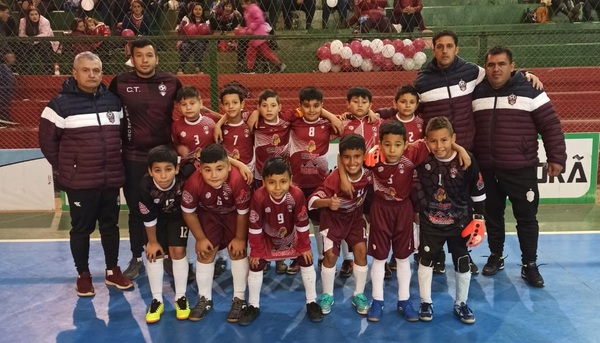 Diario HOY | Ñemby, Franco, Oviedo y Encarnación ganan en el arranque de las finales de la C9