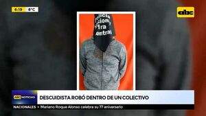Descuidista robó dentro de un colectivo - ABC Noticias - ABC Color