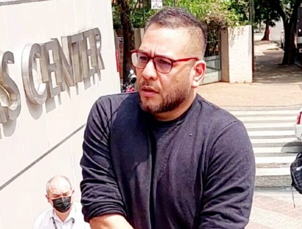 Denuncian a Miguel Godoy por "desvinculación sin previo sumario administrativo" · Radio Monumental 1080 AM