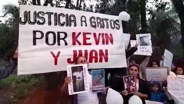Piden justicia para adolescentes fallecidos en accidente de tránsito