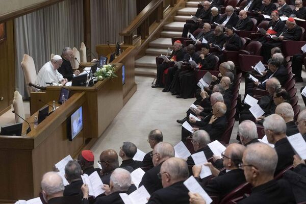¿Precónclave o reforma? El papa reúne al Colegio Cardenalicio - Mundo - ABC Color