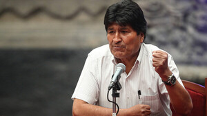 Diario HOY | Morales denuncia el robo de su celular en un acto público de su partido