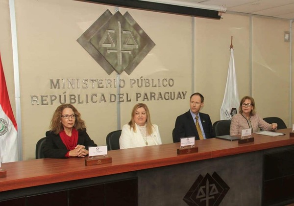 Diario HOY | Con apoyo de EEUU, Fiscalía presenta guía para investigar casos de lavado