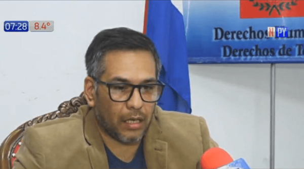 Funcionaria fue degradada tras denuncia contra el defensor Miguel Godoy | Noticias Paraguay