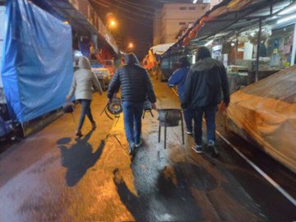 Prevención de incendios: Incautan braseros en el Mercado 4 - Nacionales - ABC Color