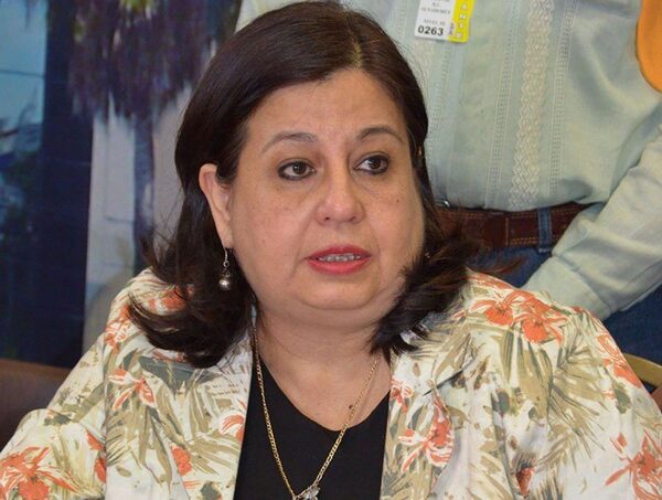 Para Esperanza Martínez, dupla Acevedo-Querey es una "disputa táctica". · Radio Monumental 1080 AM