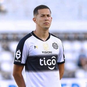 El defensor que podría volver en Olimpia ante el 12 de Octubre - Olimpia - ABC Color