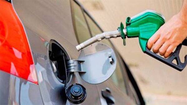 Emblemas privados no descartan suba de combustibles desde este sábado | 1000 Noticias