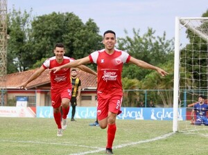 Fernando de la Mora celebró en su casa - APF