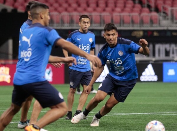 La Albirroja espera por México - APF
