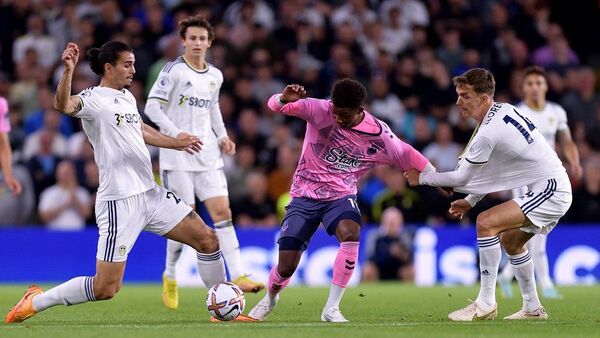 Leeds United se atasca ante el Everton