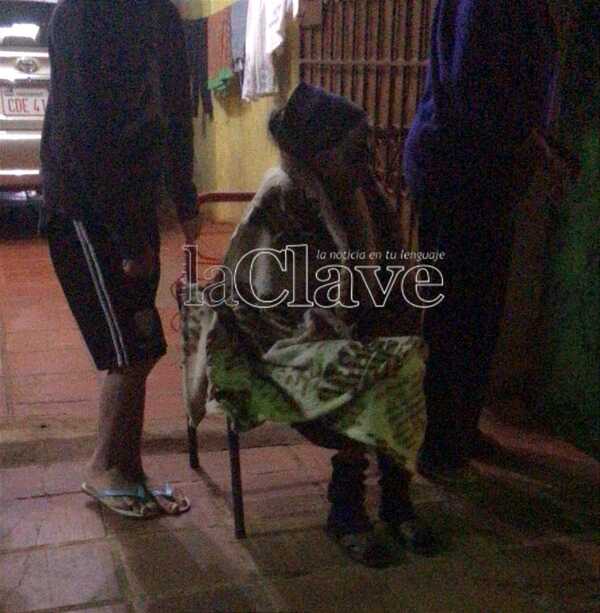 Salvan de milagro a abuelita de incendio - La Clave
