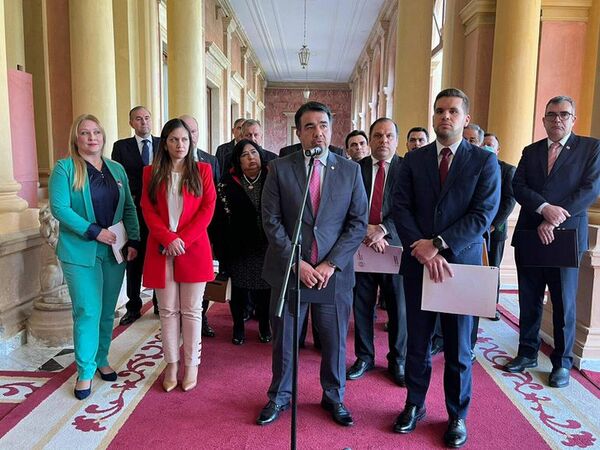 Ejecutivo presentará al Congreso un PGN en torno a US$ 14.750 millones - Economía - ABC Color
