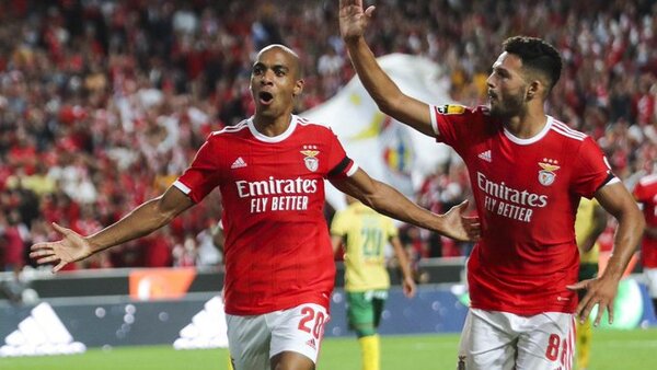 Benfica, nuevo líder tras ganar al Paços de Ferreira