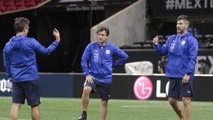 Barros Schelotto: "Tenemos que armar lo mejor y tratar de ganar"