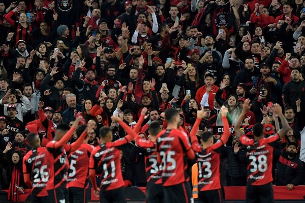 Diario HOY | Libertadores: Paranaense da el primer golpe ante el Palmeiras de Gustavo Gómez