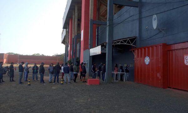 Sigue venta de entradas para 12 de Octubre-Olimpia