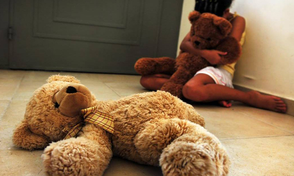 Acusan a un hombre de Australia de cometer más de 400 delitos sexuales contra niños - OviedoPress