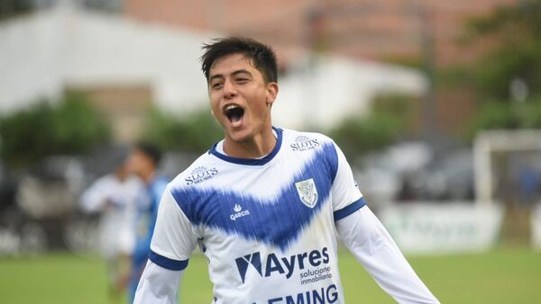 Diego Barreto y su primer doblete en Primera