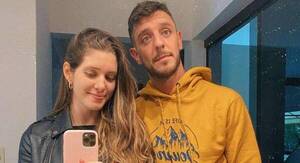 Crónica / Doña de Ale Silva pureó por su marido