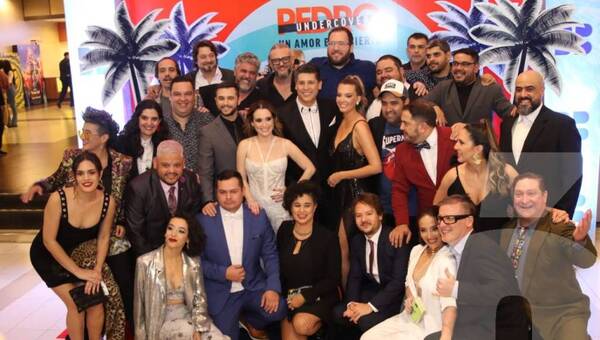Crónica / "Pedro Undercover" tenía cuatro finales distintos voi