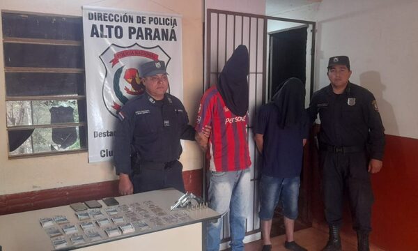 Capturan a dos motochorros tras asaltar una despensa y recuperan dinero robado