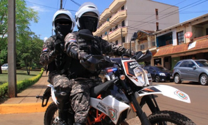 Detienen a dos agentes del Grupo Lince por extorsión - Noticiero Paraguay