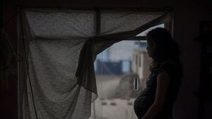 Adolescente de 16 años fue abusada por un extraño y está embarazada