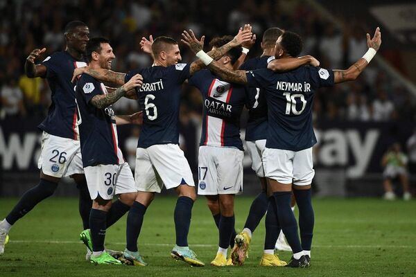 Messi pone la magia, Neymar y Mbappe el gol - Fútbol Internacional - ABC Color