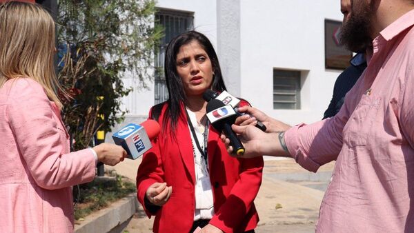 Autopsia revela que beba murió por neumonía y no por golpes